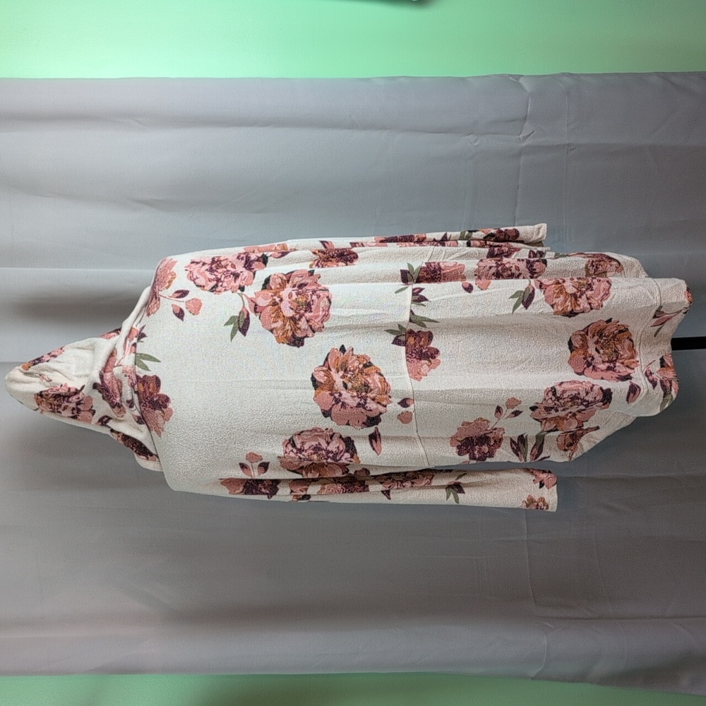 Maurices Floral Hoodedโ Cardigan - Cream and Pink - Picture 2 of 7